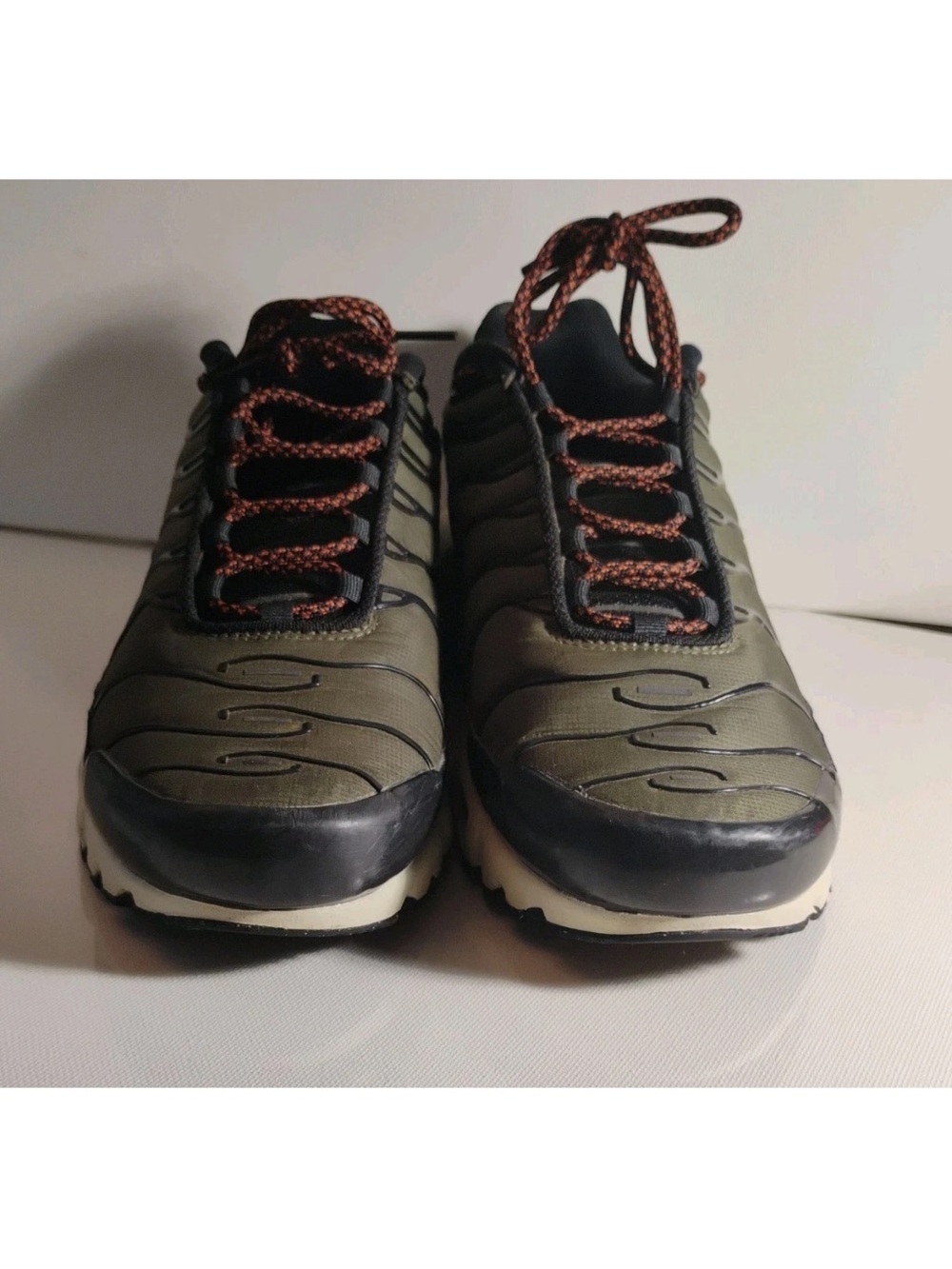 Nike Air Max Plus TN Cargo Khaki Olive Black FB9722-300 Mens Size 10 - Picture 3 of 8